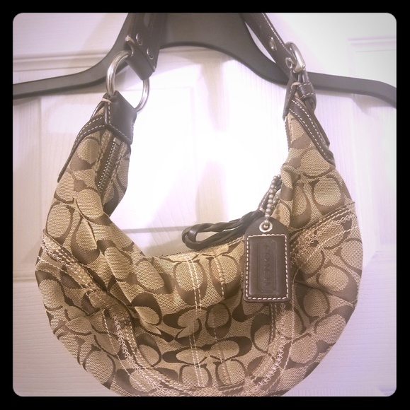 Coach Handbags - Coach purse